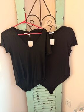 Women's Black V-Neck & Crew Short-Sleeve Bodysuit Set
